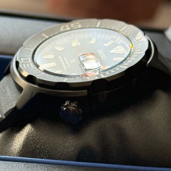 Seiko Prospex "Monster" Black Dial 43MM Automatic SRPH13K1 - Picture 5 of 7